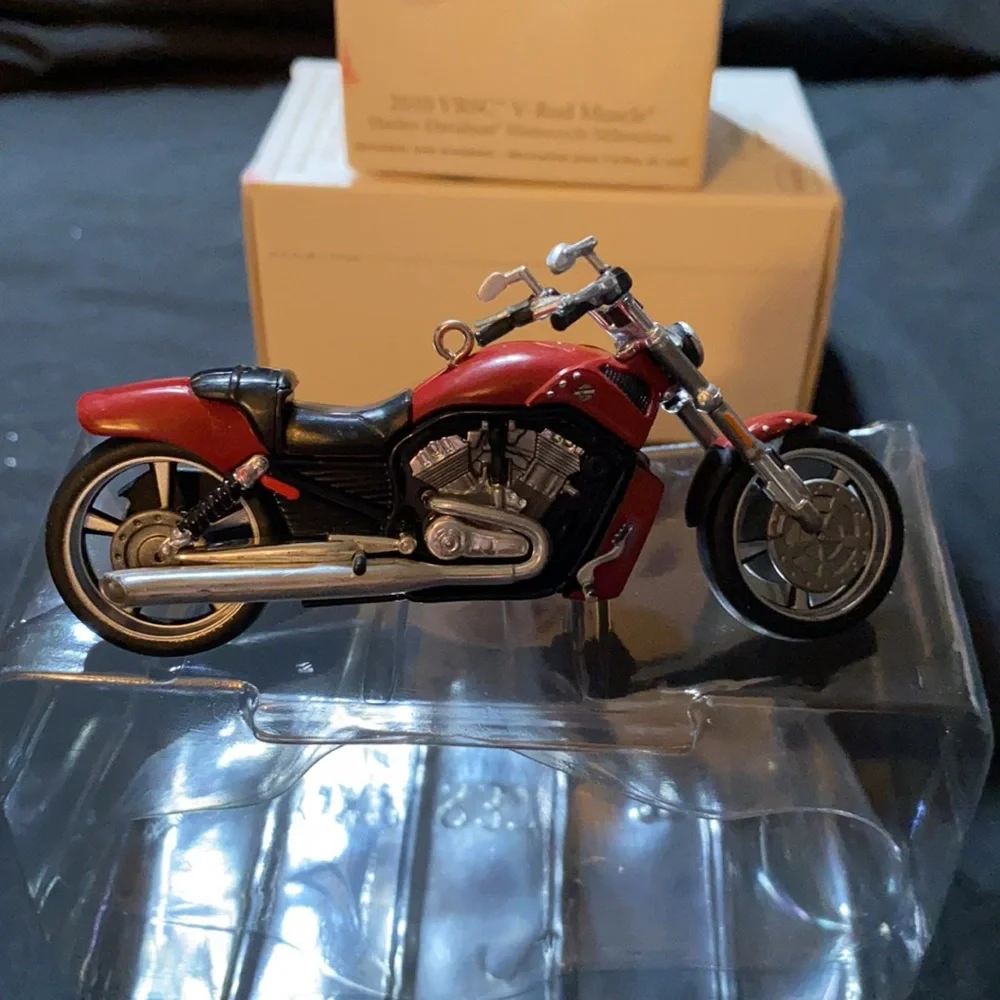 2010 VRSC V Rod Muscle Harley-Davidson ornament